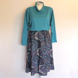 VINTAGE 1970s Two Tone Paisley Dress